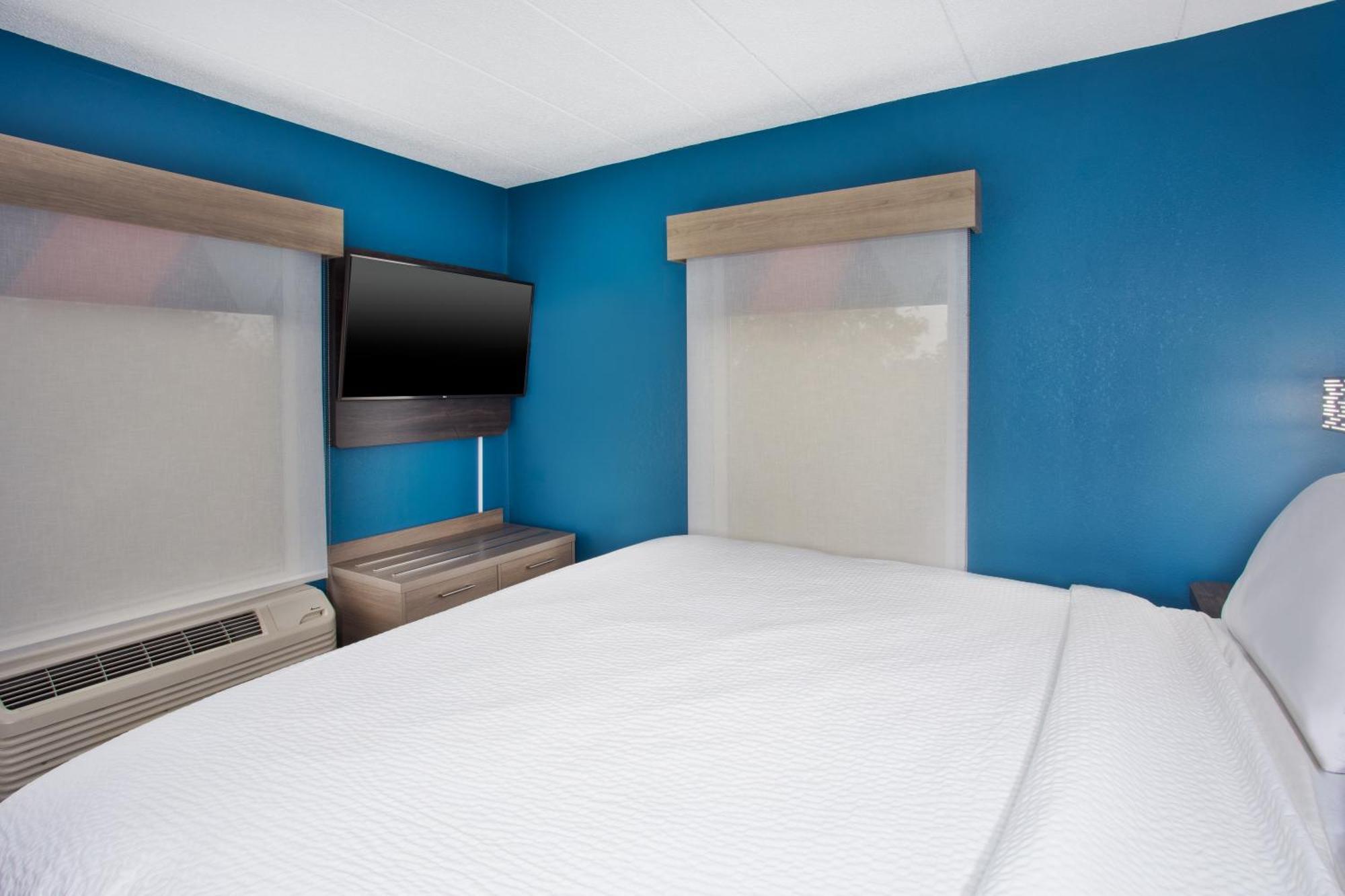 Holiday Inn Express Hotel & Suites Dover By Ihg Exterior photo